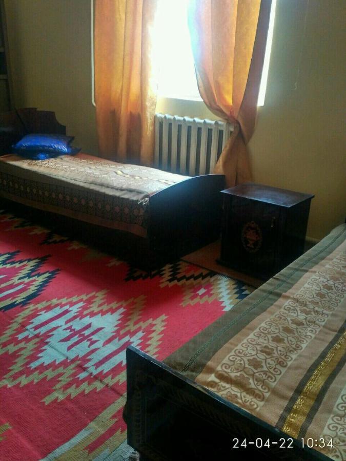 Western House Bed and Breakfast Qorowul Exteriör bild
