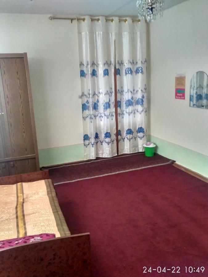 Western House Bed and Breakfast Qorowul Exteriör bild