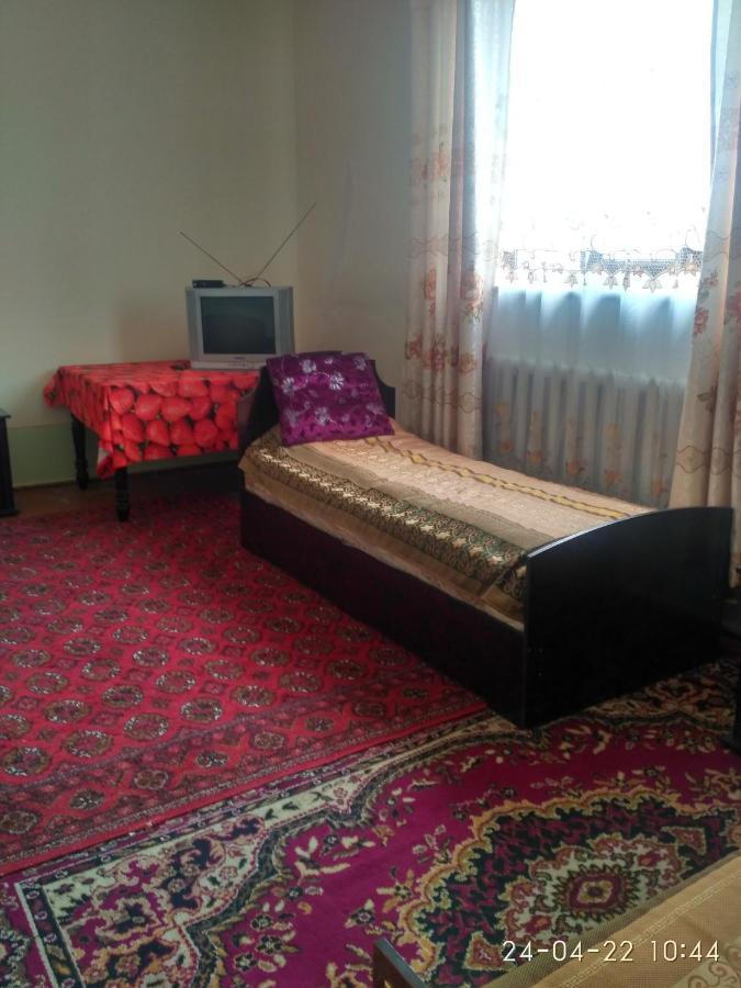 Western House Bed and Breakfast Qorowul Exteriör bild