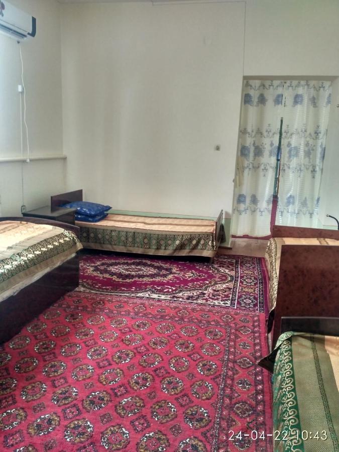 Western House Bed and Breakfast Qorowul Exteriör bild