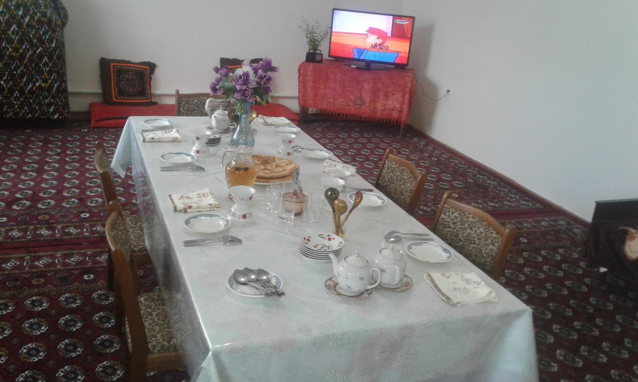Western House Bed and Breakfast Qorowul Exteriör bild