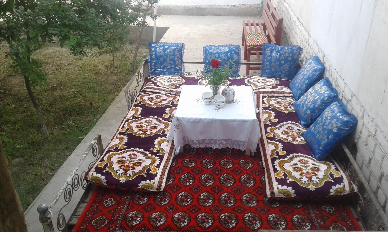 Western House Bed and Breakfast Qorowul Exteriör bild