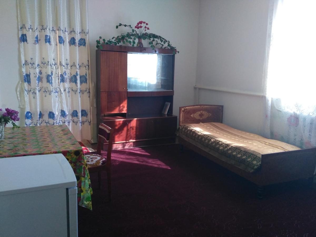 Western House Bed and Breakfast Qorowul Exteriör bild